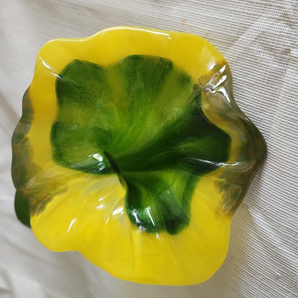 Blown Glass Flower Sculpture USA Artist ,  Handmade